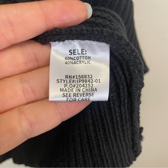 NWT BiBi Black Crochet Sleeves Cotton Blend Crewneck Ribbed Sweater Size XL - Picture 7 of 7